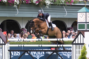 Amanda Derbyshire wins the Overall Leading Lady Rider at WEF