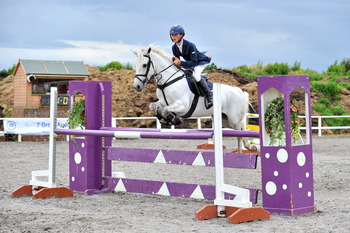 Alexander McLean Secures Victory in the Squibb Group Pony Foxhunter Second Round at Bishop Burton