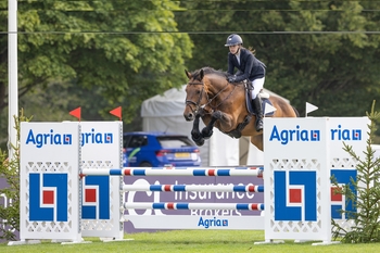 Jones bounces back to win at Hickstead Jones bounces back to win at Hickstead