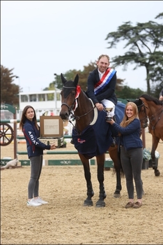 Chris Smith Speeds to Victory in Thrilling Sytner Land Rover HOYS International Wild Card Qualifier