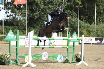 Emily Ward lands the top-billed 1.40m Championship at the Scope Festival