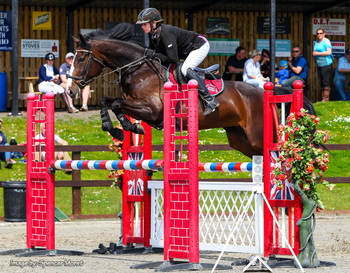 Emma-Jo Slater Triumphs in Nupafeed Supplements Senior Discovery Second Round at Codham Park Equestrian