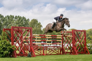 Britain’s fastest-rising female stars dominate in Bunn Leisure Derby Trial