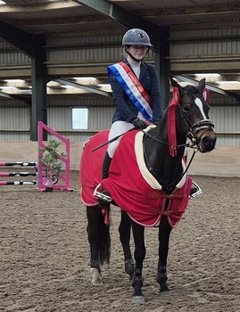 Congratulations to Mia Coxon & De Mensinghes Flair win the Scottish Branch 138 Indoor Championship 2026