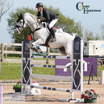 Shane Breen lifts the Chard Equestrian 2* Grand Prix with Scarteen