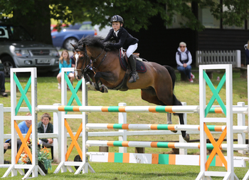 Ward Ottley Wins the Blue Chip Pony Newcomers Second Round at Bicton Arena